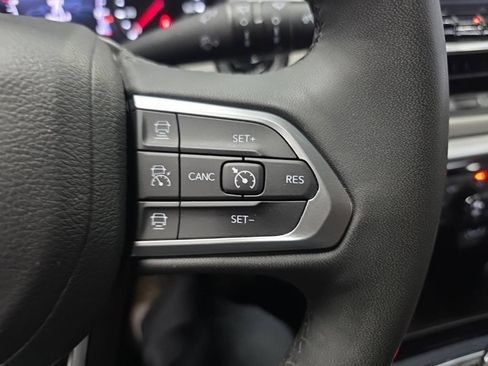Used 2025 Jeep Compass Limited AWD/4WD image 23