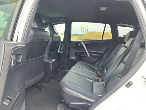 Used 2017 Toyota RAV4 SE AWD/4WD image 6