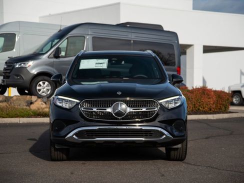 New 2026 Mercedes-Benz GLC 300 4MATIC image 2