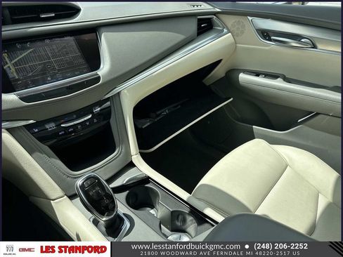 Used 2018 Cadillac XT5 Luxury w/ Driver Awareness Package AWD/4WD image 36