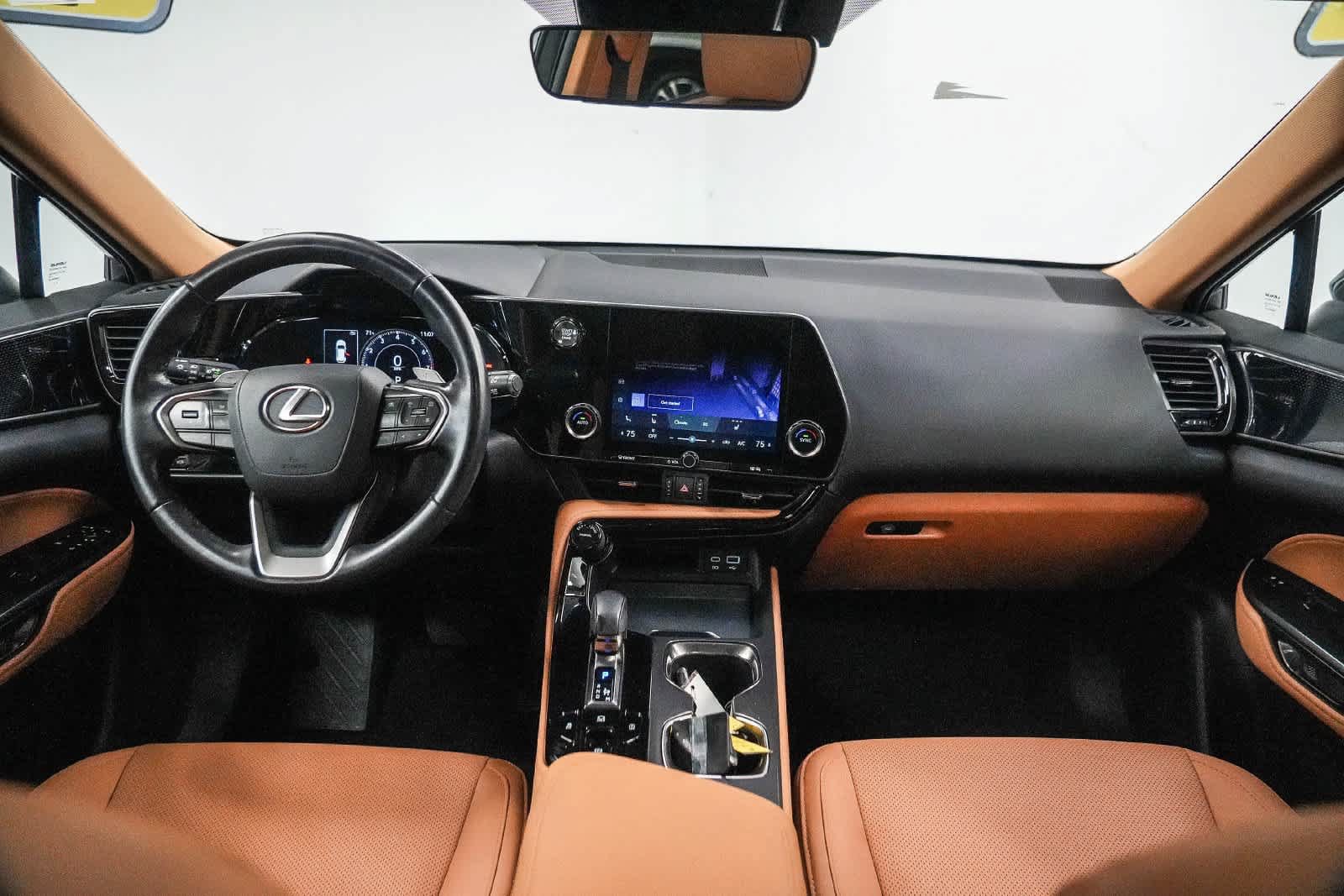Used 2025 Lexus NX 250 FWD w/ Accessory Package (2T) image 12