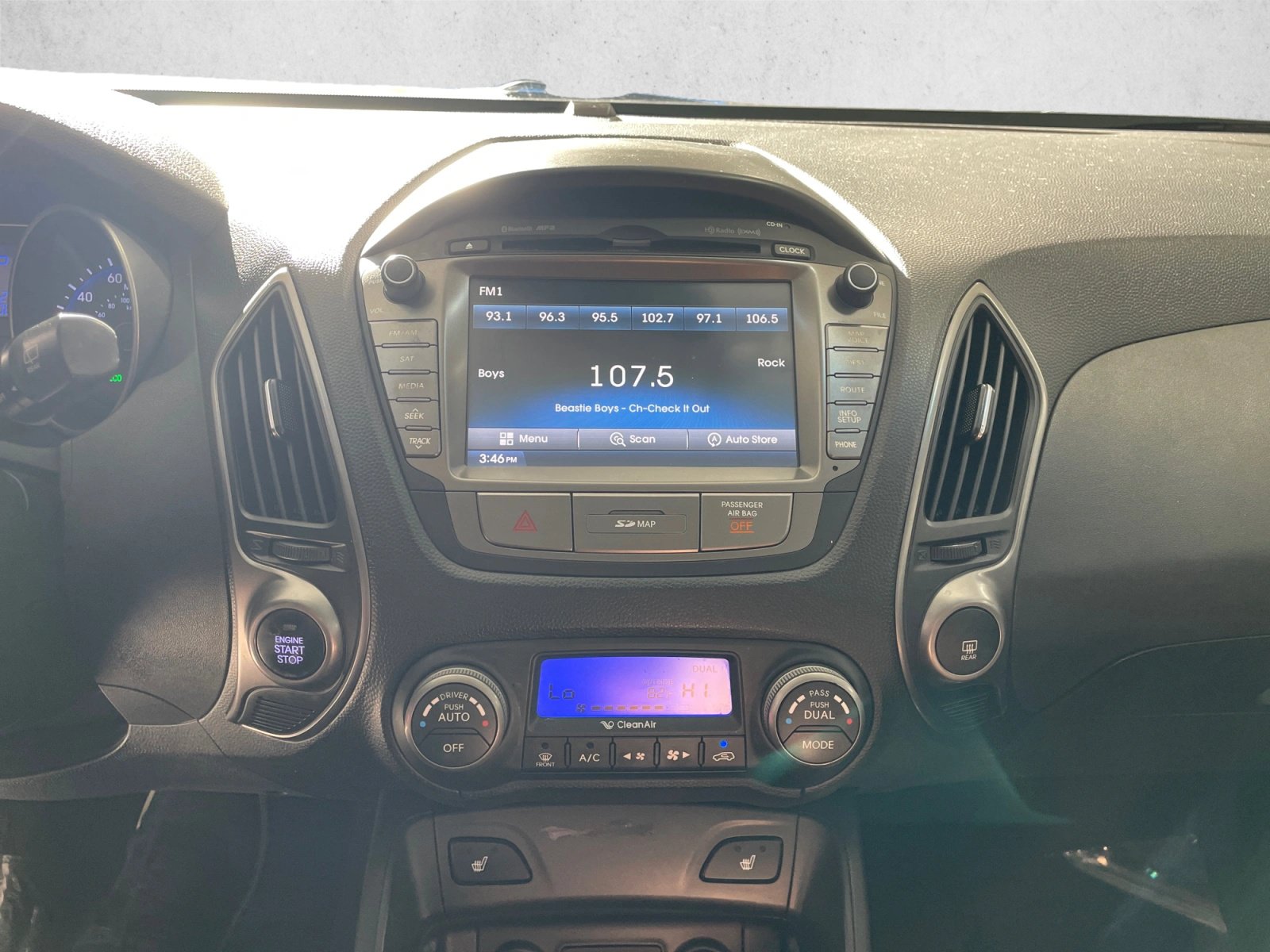 Used 2015 Hyundai Tucson Limited w/ Option Group 03 FWD image 15