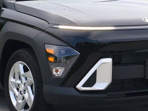 Used 2026 Hyundai Kona SE FWD image 7