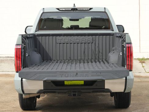 Used 2024 Toyota Tundra Limited AWD/4WD image 10