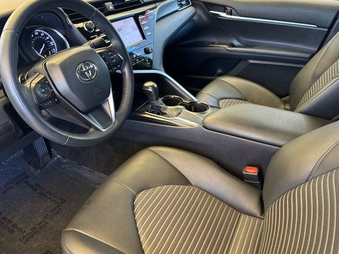 Certified 2020 Toyota Camry SE FWD image 11