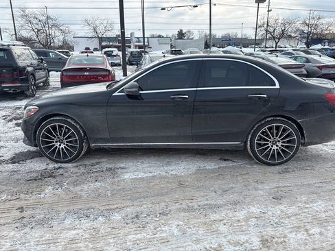 Used 2019 Mercedes-Benz C 300 4MATIC Sedan image 3