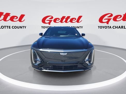 Used 2025 Cadillac Lyriq Luxury image 3