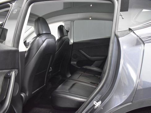 Used 2023 Tesla Model Y Long Range image 30
