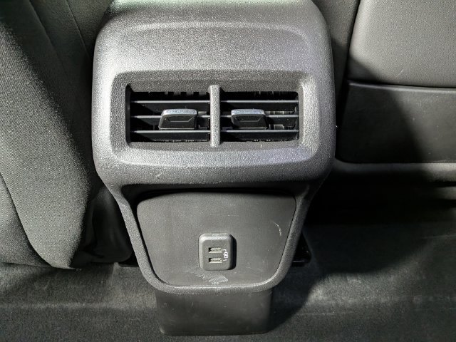 Used 2024 GMC Terrain SLE w/ Driver Convenience Package AWD/4WD image 25