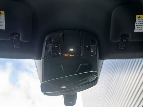 Certified 2025 Porsche 911 Carrera image 11