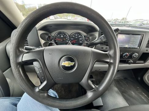 Used 2012 Chevrolet Silverado 2500 W/T w/ Snow Plow Prep Package AWD/4WD image 13