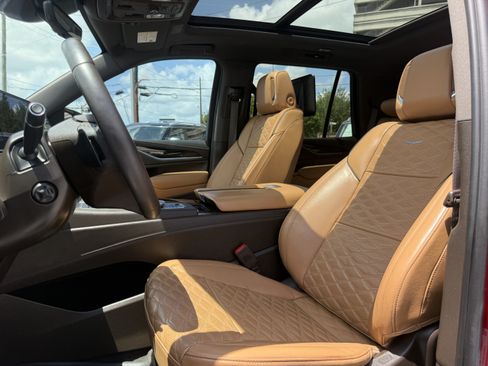Used 2024 Cadillac Escalade Sport w/ LPO, ONYX Package AWD/4WD image 16