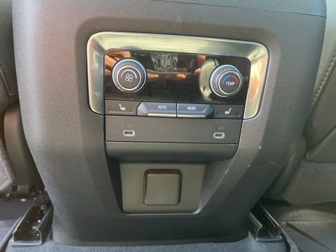 Used 2024 Chevrolet Tahoe Z71 w/ Luxury Package AWD/4WD image 34
