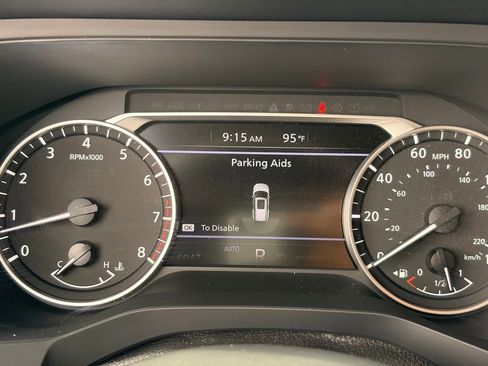 Used 2025 Nissan Pathfinder S AWD/4WD image 30