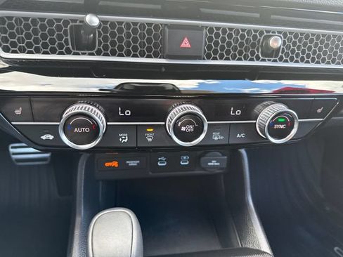 Used 2025 Honda Civic Sport image 31