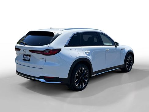 Certified 2024 MAZDA CX-90 Plug-In Hybrid w/ Premium Pkg AWD/4WD image 5