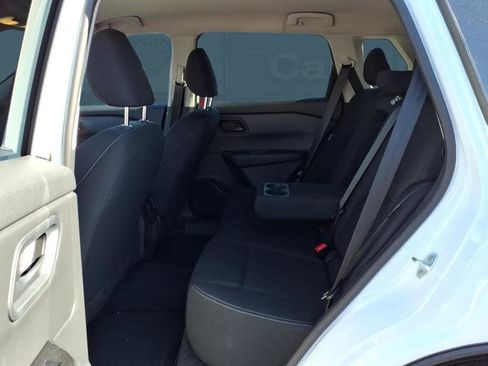 Used 2025 Nissan Rogue S image 4