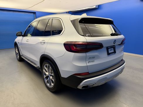 Used 2023 BMW X5 xDrive45e AWD/4WD image 5
