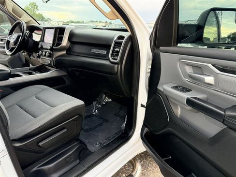 Used 2019 RAM 1500 Big Horn AWD/4WD image 11