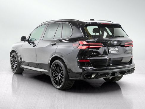 Used 2024 BMW X5 xDrive40i AWD/4WD image 3
