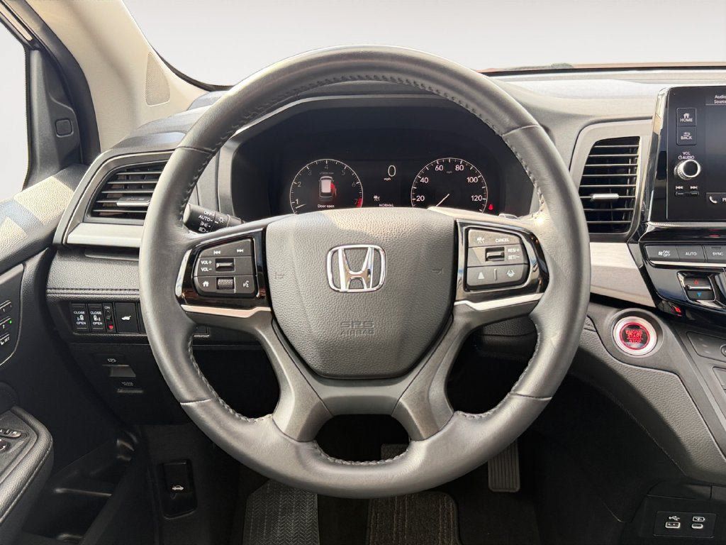 Used 2025 Honda Odyssey EX-L image 13