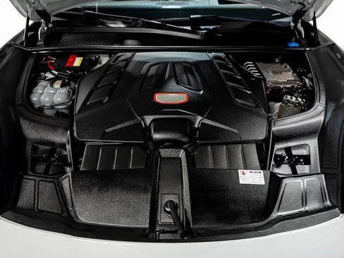 Used 2021 Porsche Cayenne Turbo image 61