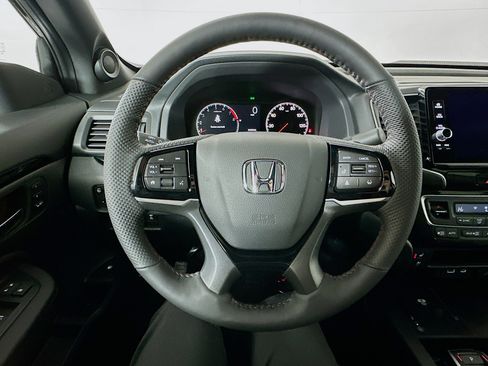 New 2026 Honda Ridgeline Black Edition image 11