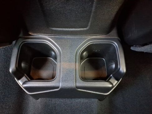 Used 2025 Jeep Gladiator Nighthawk image 27