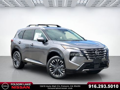 New 2026 Nissan Rogue Platinum AWD/4WD image 1
