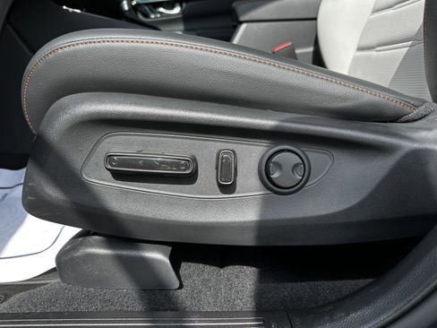 Used 2026 Honda CR-V Sport Touring image 8