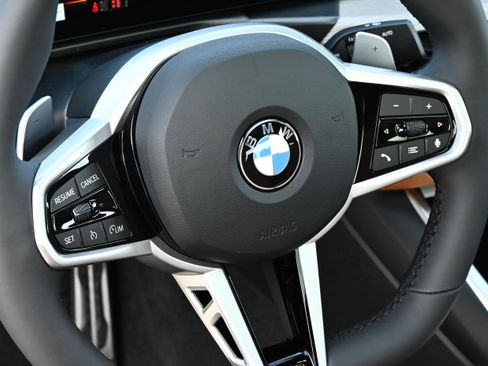 New 2026 BMW 330i Sedan w/ M Sport Package image 23