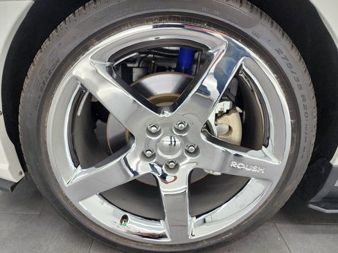 Used 2011 Ford Mustang GT Premium w/ Security Pkg RWD image 52