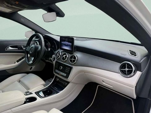 Used 2019 Mercedes-Benz GLA 250 4MATIC image 7