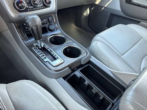 Used 2013 GMC Acadia SLT AWD/4WD image 34