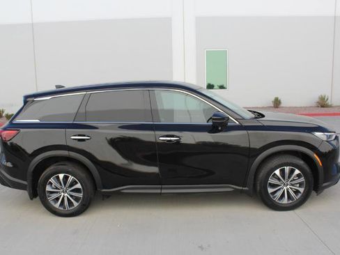 Used 2025 INFINITI QX60 Pure AWD/4WD image 4