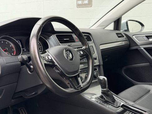 Used 2017 Volkswagen Golf Alltrack SE AWD/4WD image 14