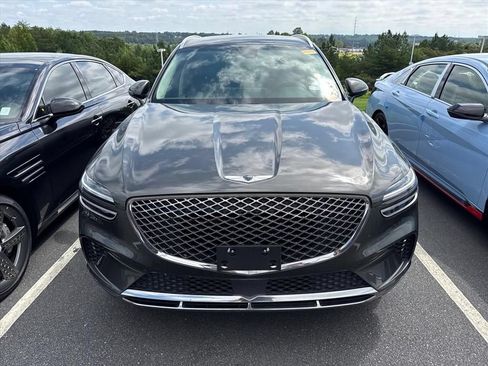 Used 2025 Genesis GV70 2.5T AWD/4WD image 10