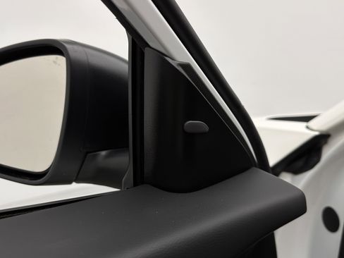 Used 2024 Nissan Altima 2.5 S image 12