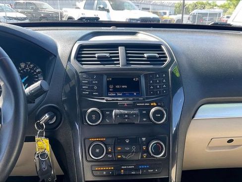 Used 2018 Ford Explorer 4WD image 6