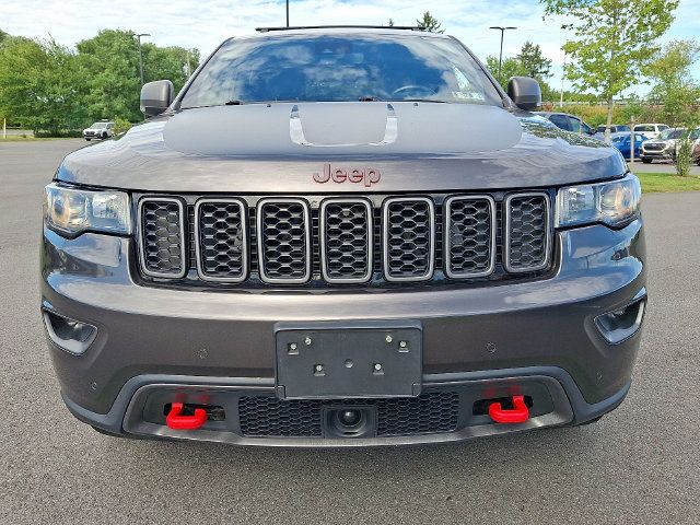 Used 2019 Jeep Grand Cherokee Trailhawk AWD/4WD image 2