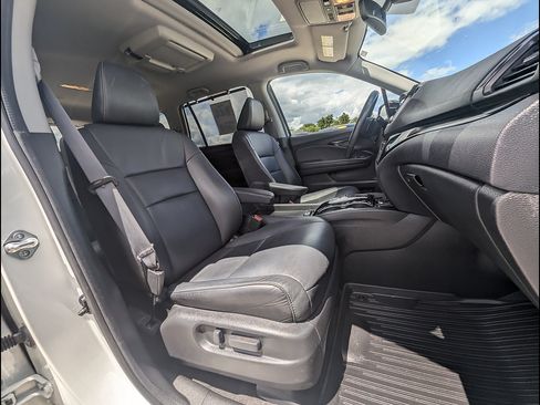 Used 2022 Honda Pilot Touring image 19
