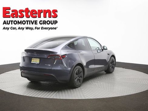 Used 2023 Tesla Model Y Long Range AWD/4WD image 35