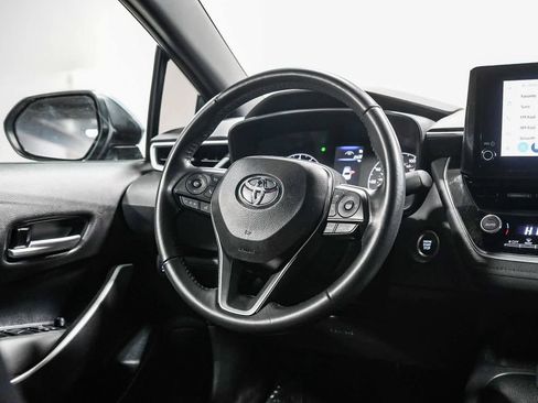 Certified 2025 Toyota Corolla SE image 16