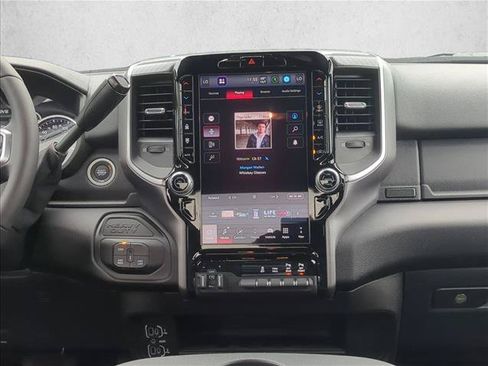 Used 2025 RAM 2500 Big Horn AWD/4WD image 20