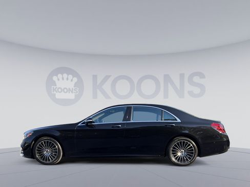 Used 2019 Mercedes-Benz S 560 4MATIC Sedan image 11