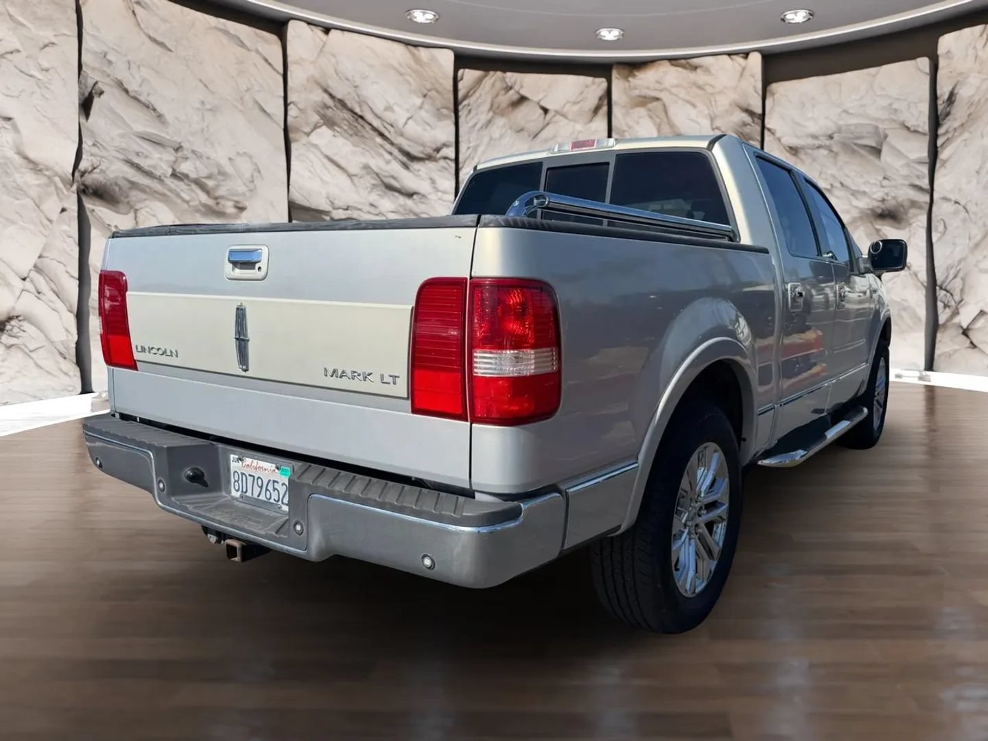 Used 2006 Lincoln Mark LT 2WD image 6