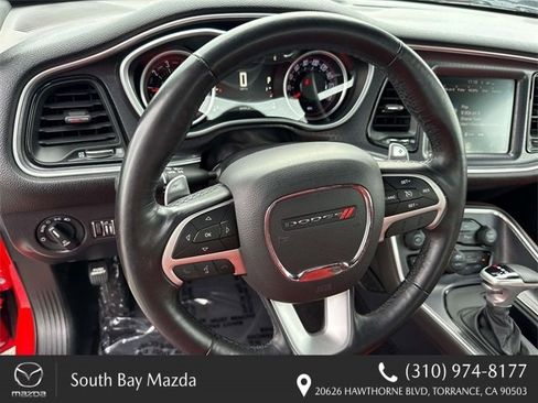 Used 2016 Dodge Challenger R/T Scat Pack w/ Leather Interior Group image 19