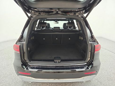 Used 2022 Mercedes-Benz GLB 250 4MATIC image 18