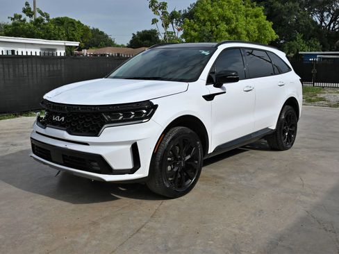 Used 2023 Kia Sorento SX AWD/4WD image 1