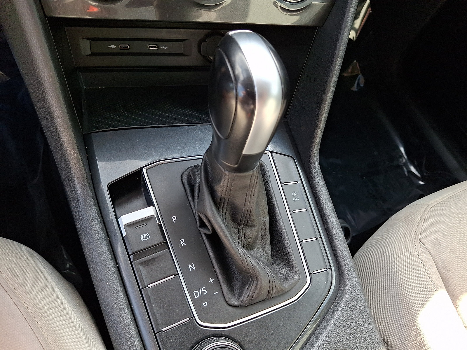 Used 2020 Volkswagen Tiguan S AWD/4WD image 15